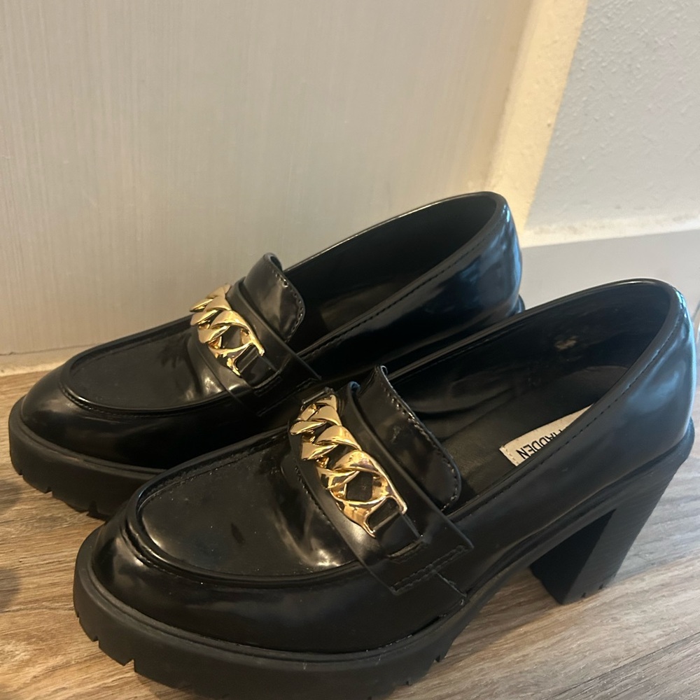 Women's Black Loafers with Gold Chain